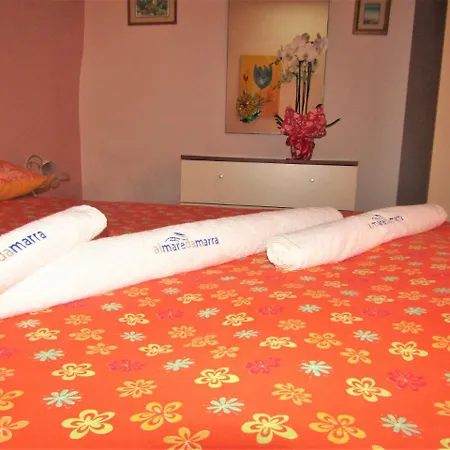 Al Mare Da Marra Hébergement de vacances *